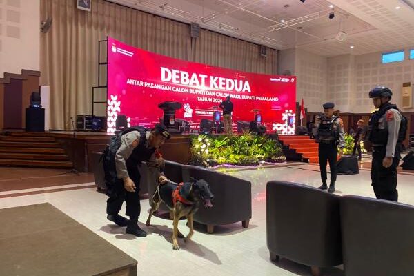 Anjing K-9 Diterjunkan Sterilisasi Lokasi Debat Kedua Paslon Pemalang