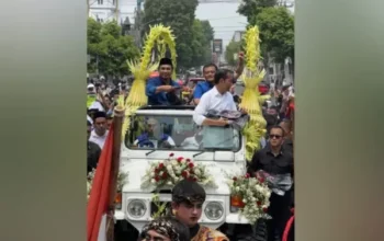 Antusiasme Warga Tegal Sambut Pawai Jokowi Dan Luthfi Yasin