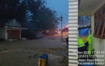 Banjir Rendam Puluhan Rumah Di Kabupaten Malang, Warga Mengungsi