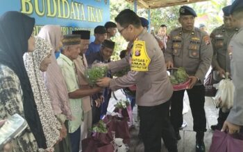 Dukung Ketahanan Pangan Nasional, Kapolda Kalteng Panen Ikan Dan Sayur