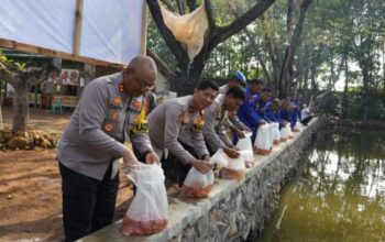 Dukung Ketahanan Pangan Polres Batang Olah Lahan Kosong Di Tiap