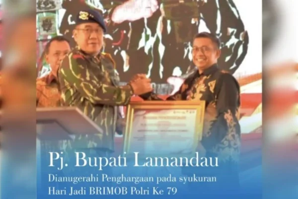 Hari Jadi Brimob, Pj Bupati Lamandau Diganjar Penghargaan