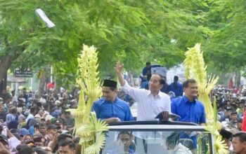 Jokowi Temani Luthfi Blusukan Di Banyumas, Ribuan Warga Padati Lokasi