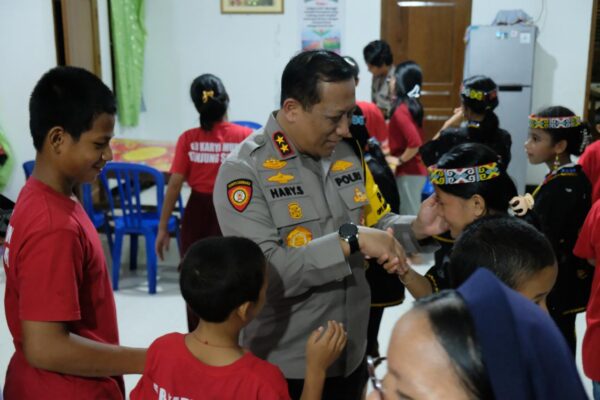 Kapolda Kaltara Wujudkan Kepedulian Melalui Kunjungan Ke Slb Karya Murni