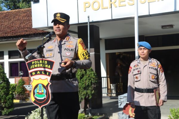 Kapolres Jembrana Pimpin Apel, Fokuskan Arahan Pada Pengamanan Pemilu