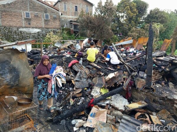 Kebakaran Hebat Di Magelang, 5 Rumah Ludes Dan Uang Rp