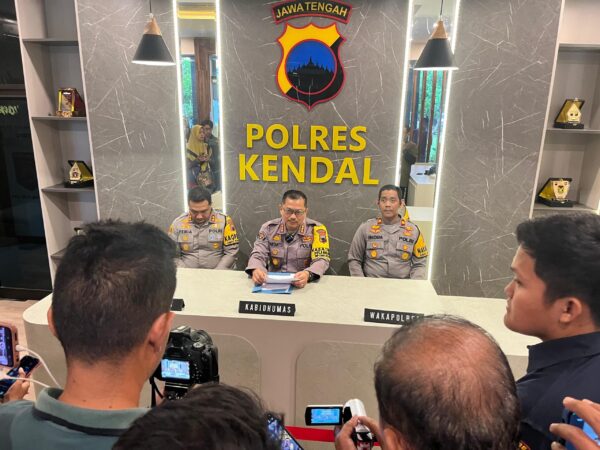 Kebakaran Pabrik Master Kidz Kendal, Tim Labfor Polda Jateng Lakukan