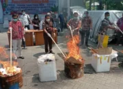 Kejari Kota Malang Musnahkan Narkoba Dan Senpi Hasil Sitaan