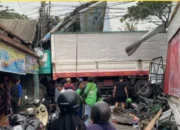 Lalu Lintas Terganggu, Kecelakaan Truk Di Silayur Ngaliyan Picu Macet