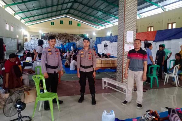 Pastikan Aman, Polres Rembang Kawal Pelipatan Surat Suara Di Gudang