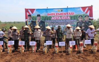 Polres Sukoharjo Dorong Ketahanan Pangan Lewat Penanaman Jagung