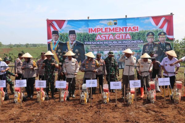 Polres Sukoharjo Dorong Ketahanan Pangan Lewat Penanaman Jagung