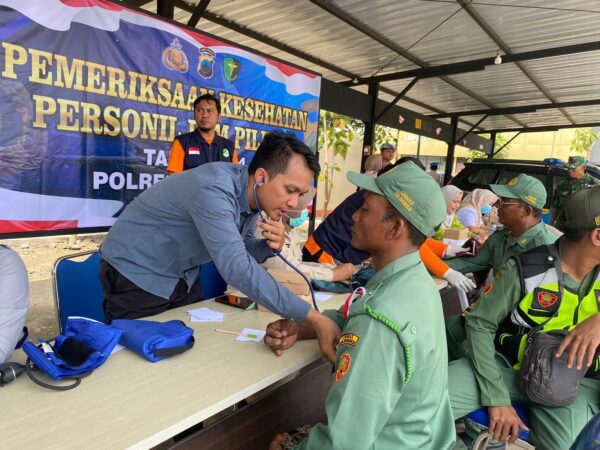 Polres Sukoharjo Perhatikan Kesehatan Personel Pengamanan Tps Di Pilkada