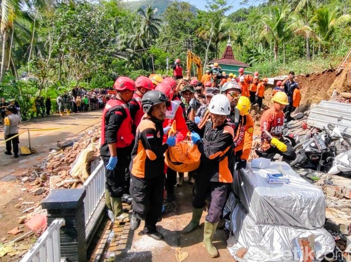 Purworejo Berduka: Longsor Di Bruno Sebabkan 4 Korban Jiwa, Semua