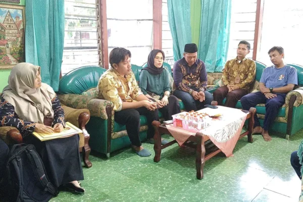 Santunan Disalurkan Kpu Banyumas Untuk Keluarga Petugas Adhoc Yang Meninggal