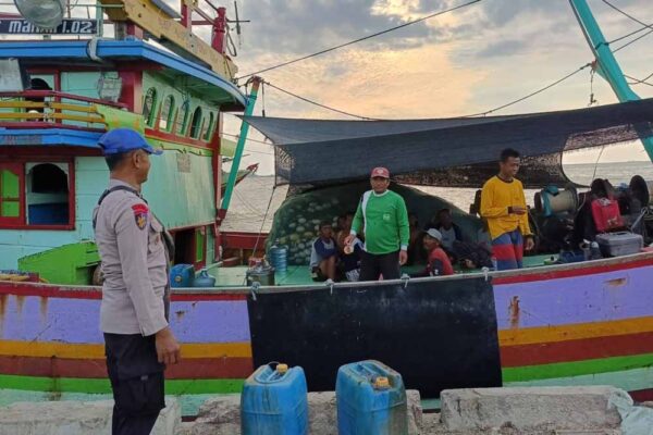 Cuaca Tak Menentu, Satpolairud Polres Rembang Imbau Nelayan Prioritaskan Keselamatan di Laut