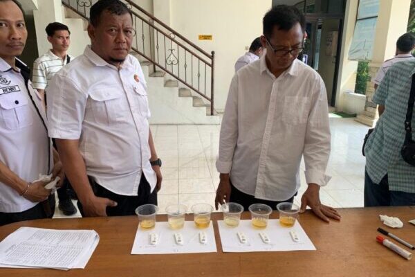 Satresnarkoba Polresta Surakarta Dites Urine Secara Mendadak, Begini Hasilnya