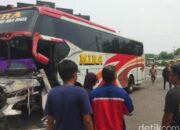 Bus Mira Bertabrakan dengan Truk Pasir di Simpang Tegalyoso Klaten