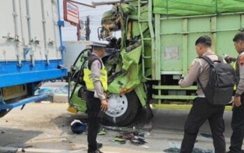 Tragis! Pemotor Batang Tewas Tergencet Antara 2 Truk, Ini Penyebabnya