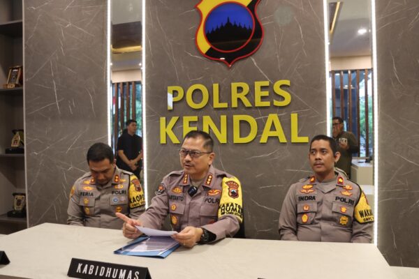 Usut Kebakaran Pabrik Di Kendal, Tim Labfor Polda Jateng Beraksi