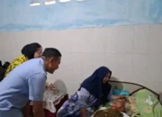 Wahyu Hidayat Blusukan Ke Kebonsari, Tunjukkan Kepedulian Pada Warga Sakit