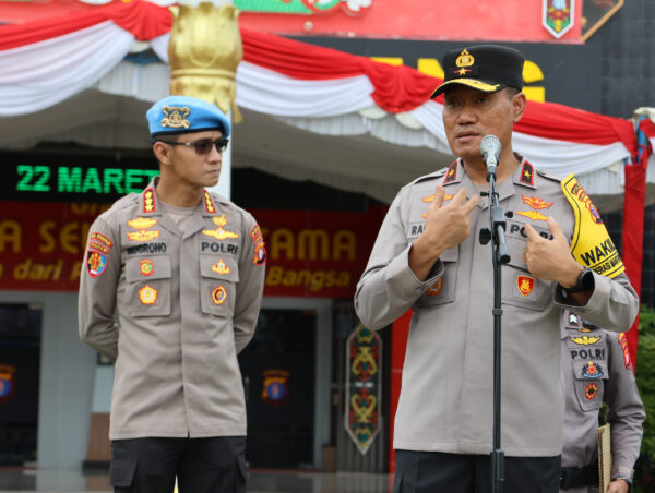 Wakapolda Kalteng Beri Arahan Kritis Saat Pimpin Apel Pagi