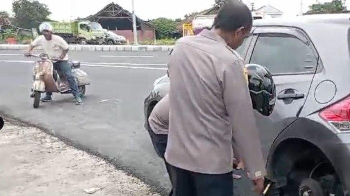 Aksi Nekat: Sepeda Motor Masuk Tol Jogja Solo Ruas Klaten Prambanan