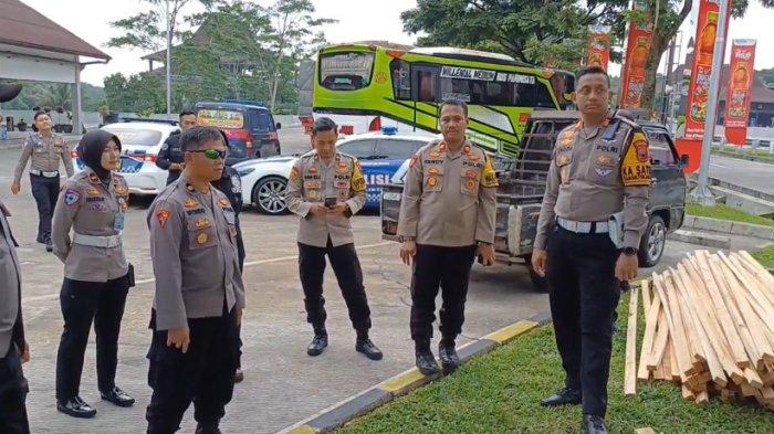 Antisipasi Kepadatan Lalu Lintas Nataru, Polres Semarang Terapkan Skema One Way