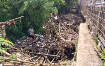 Bersihkan Sampah Sungai, Malang Siap Hadapi Ancaman Banjir