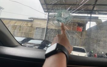 Flyover Banyumas Diserang Pelemparan Batu, Mobil Wartawan Kena Target