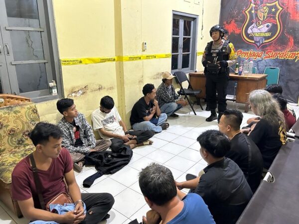 Gerebek Pesta Miras, Tim Sparta Polresta Surakarta Amankan Pelaku Di