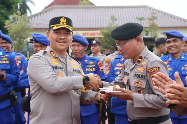 Hut Korpri, Puluhan Personel Polres Jepara Terima Penghargaan Atas Prestasi