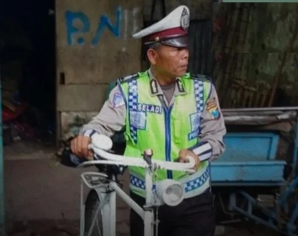 Hidup Halal Tanpa Suap, Bripka Seladi Jadi Polisi Teladan Yang