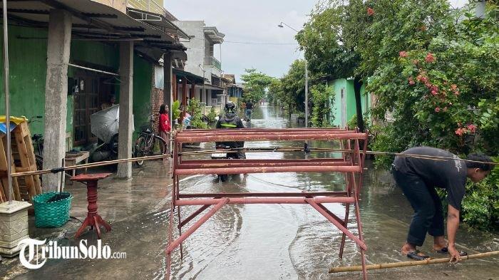 Hujan Deras Di Sukoharjo, Empat Gang Di Tegalrejo Dilanda Genangan