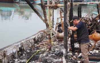 Investigasi Kebakaran Besar Di Pelabuhan Tegal, Labfor Polda Jateng Turun