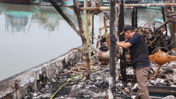 Kebakaran 24 Kapal di Tegal, Tim Labfor Polda Jateng Selidiki Penyebabnya