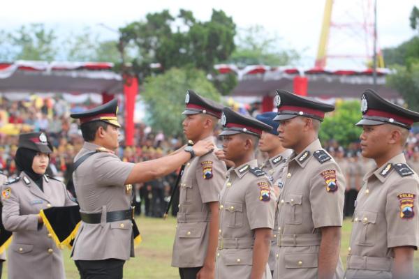 Kapolda Jateng Kukuhkan 1.079 Bintara Polri, Papua Jadi Sorotan