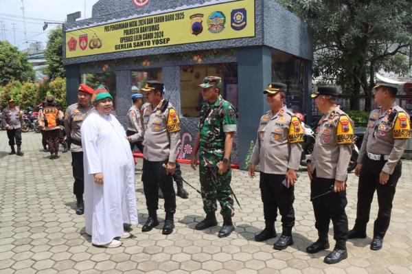 Kapolresta Banyumas Pastikan Personil Siap Di Pospam Operasi Lilin Candi