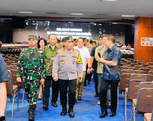 Kapolri Tegaskan Pengamanan Ketat Gereja Di Surabaya Jelang Natal