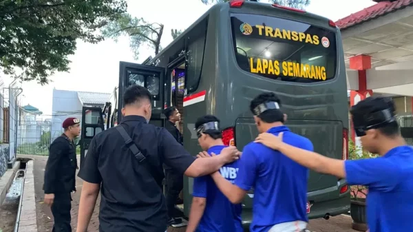 Lapas Kedungpane Semarang Penuh, Puluhan Napi Dipindahkan ke Nusakambangan