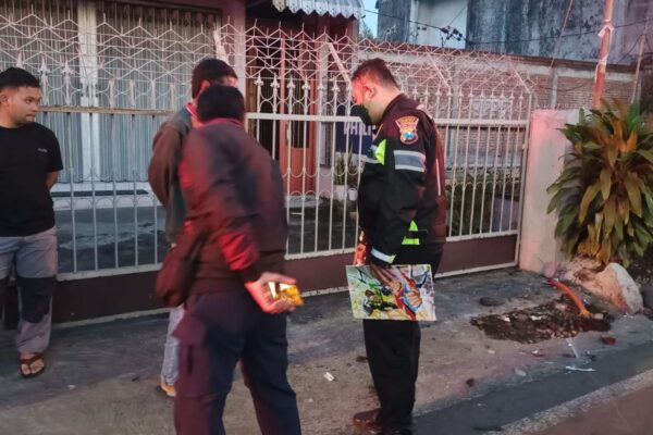 Pengendara Motor Tewas Setelah Tabrak Pikap di Lampu Merah Malang