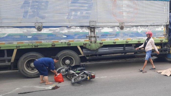 Kecelakaan Di Walisongo Semarang, Pemotor Tewas Terlindas Saat Menyalip Mobil