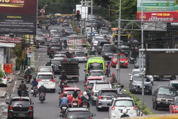 Kota Malang Catat 400 Ribu Kendaraan Keluar-Masuk Setiap Hari