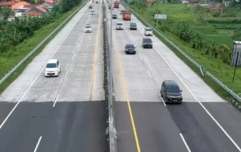 Libur Nataru Padat, Tol Fungsional Jogja Solo Dilintasi Ribuan Kendaraan