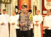 Menkopolkam Dan Kapolri Hadiri Misa Malam Natal Di Gereja Katedral