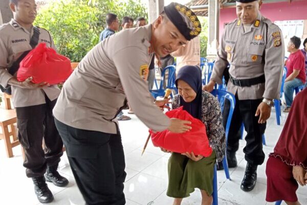 Minggu Kasih, Kapolres Jembrana Ajak Warga Resapi Nilai Pancasila dan Demokrasi