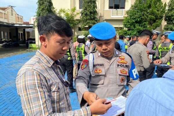 Sipropam Polres Banjarnegara Pastikan Disiplin Anggota Jelang Operasi Lilin Candi