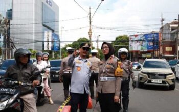 Parkir Kafe Lafayette Sebabkan Macet, Polisi Dan Dishub Pasang Pembatas