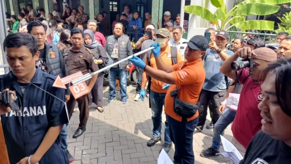 Pembunuhan Di Rumah Kos Peterongan Timur Semarang Direka Ulang Oleh