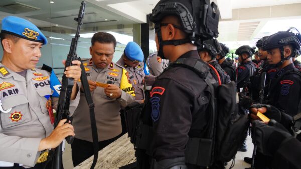 Pemeriksaan Senpi Anggota Polda Jateng Tingkatkan Keamanan